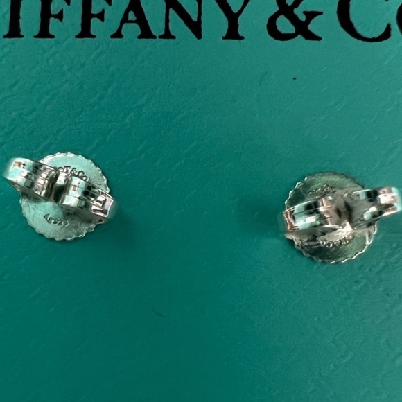 Tiffany & Co. DIAMOND Mini Heart Earrings - Picture 6 of 10